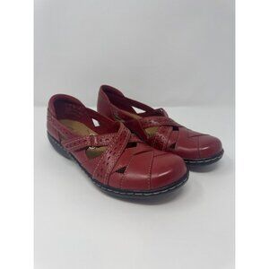Clarks Womens 8N Ashland Spin Q Slip On Leather Shoes in Red